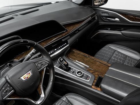 Used 2023 Cadillac Escalade ESV Sport Platinum image 58