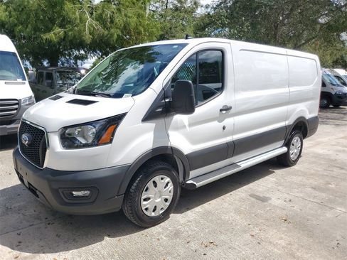 Used 2024 Ford Transit 250 Low Roof w/ Exterior Upgrade Package image 3