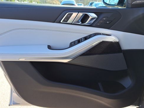 New 2026 BMW X5 xDrive40i w/ M Sport Package image 29