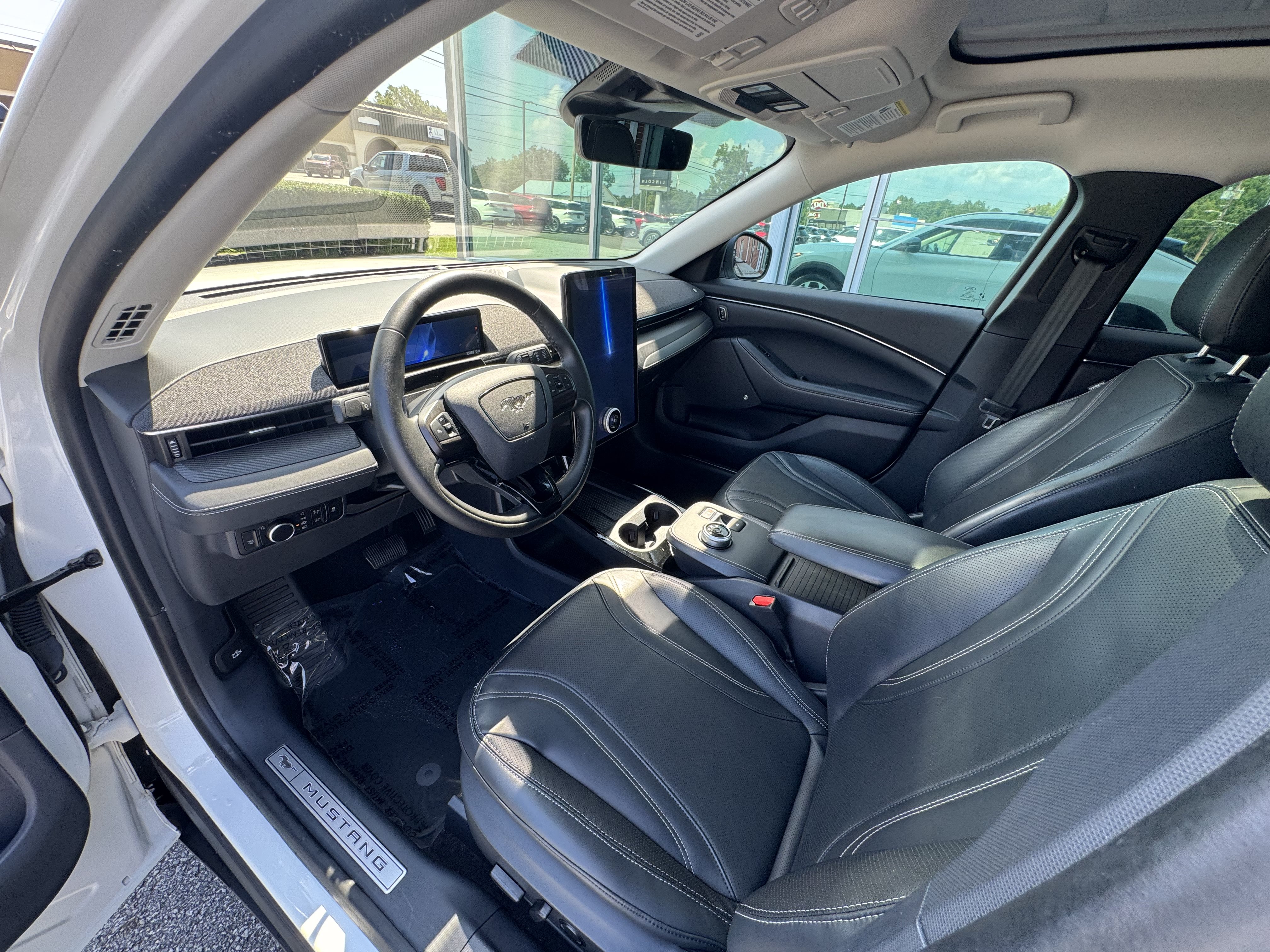 Used 2023 Ford Mustang Mach-E Premium AWD/4WD image 9