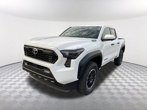 New 2025 Toyota Tacoma TRD Off-Road w/ TRD Off Road Premium Package AWD/4WD image 8