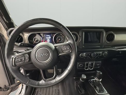 Used 2018 Jeep Wrangler Unlimited Sport S AWD/4WD image 9