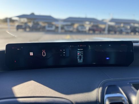 Used 2025 Ford Expedition Max Platinum w/ Driver's Package image 14