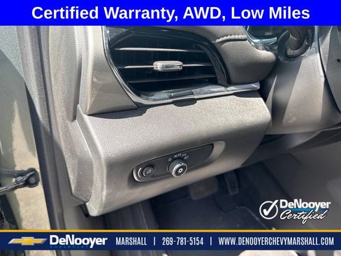 Used 2023 Chevrolet Traverse LT w/ Midnight/Sport Edition AWD/4WD image 19