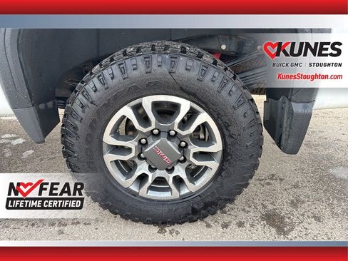 Used 2024 GMC Sierra 3500 SLE image 16