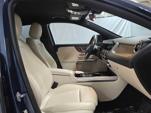 Certified 2022 Mercedes-Benz GLA 250 4MATIC image 10