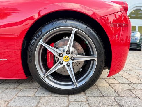 Used 2015 Ferrari 458 Spider RWD image 32