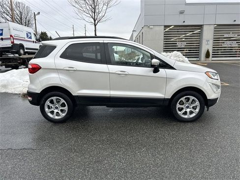 Used 2019 Ford EcoSport SE w/ SE Convenience Package image 9