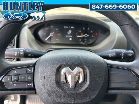 Used 2025 RAM ProMaster 2500 FWD image 18