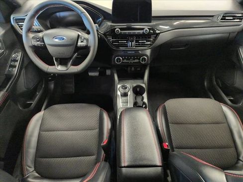 Used 2025 Ford Escape ST-Line image 17