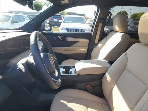 Certified 2026 Buick Enclave Preferred w/ Power Package AWD/4WD image 17