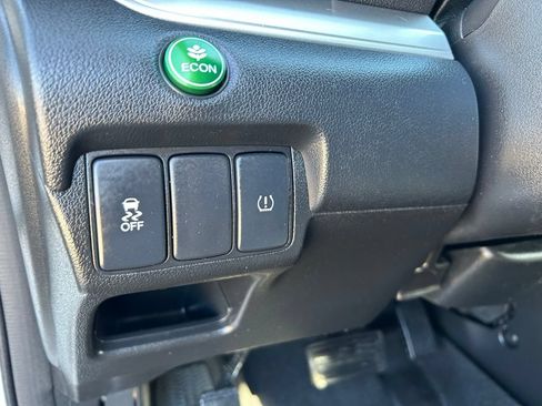 Used 2016 Honda CR-V EX image 25
