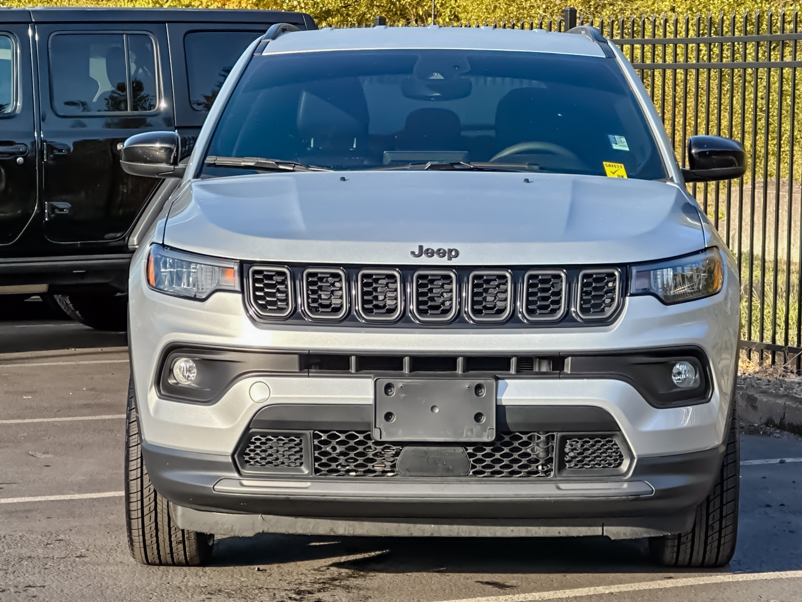 Used 2025 Jeep Compass Latitude w/ Altitude Special Edition AWD/4WD image 8