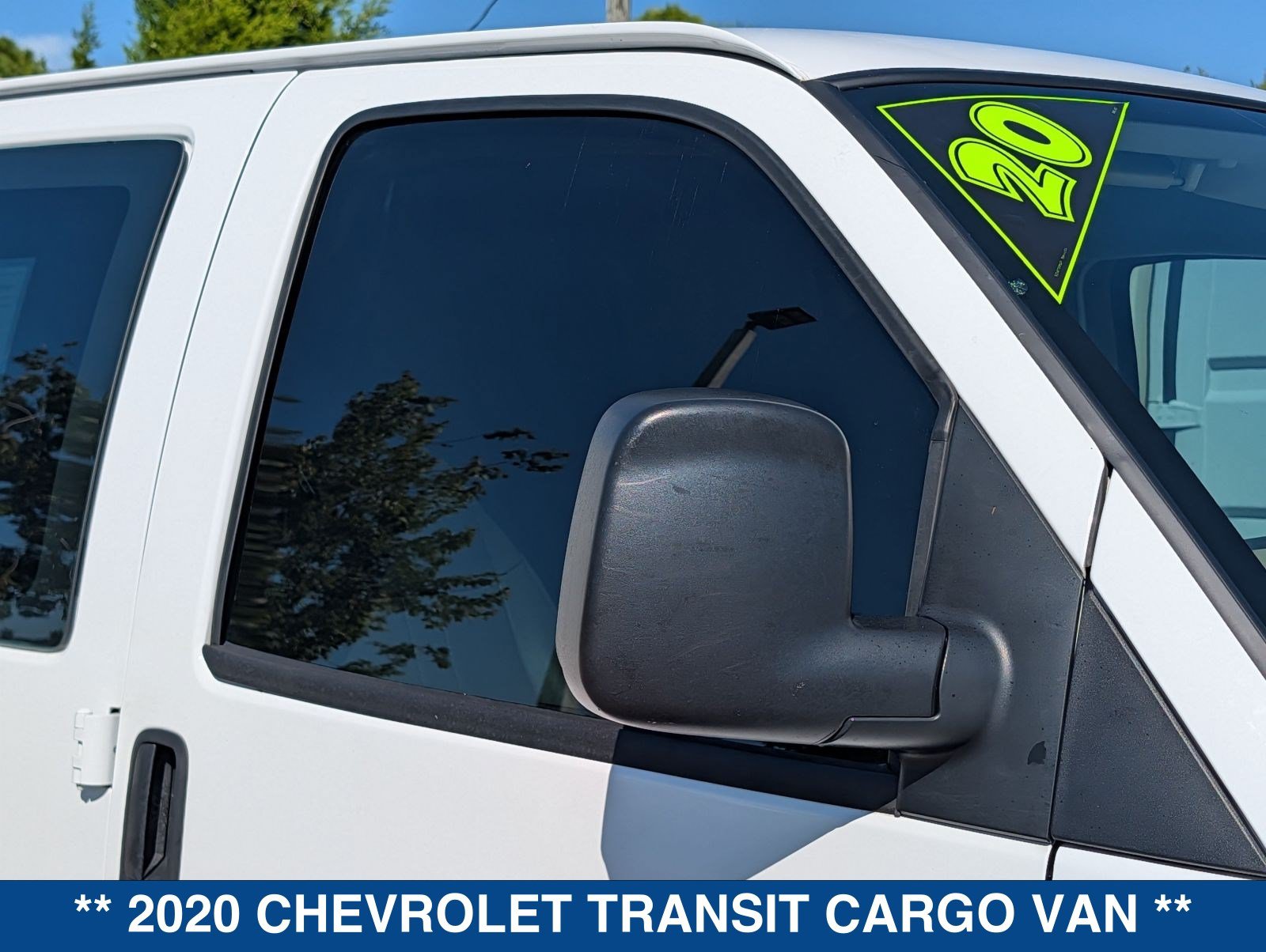 Used 2020 Chevrolet Express 2500 w/ Driver Convenience Package RWD image 11