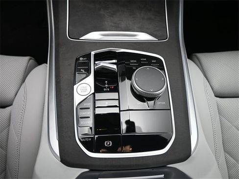 New 2026 BMW X5 sDrive40i w/ Climate Comfort Package image 4