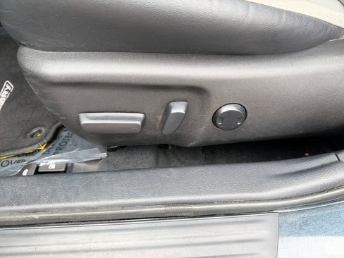 Used 2015 Toyota Camry SE w/ Moonroof Package FWD image 22