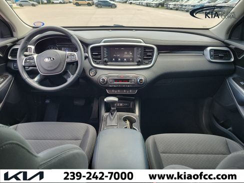 Used 2020 Kia Sorento S FWD image 16