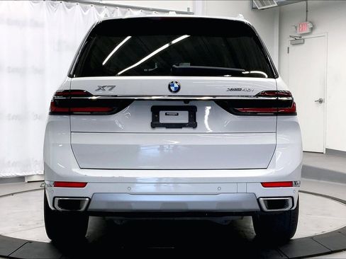 Used 2024 BMW X7 xDrive40i w/ Executive Package AWD/4WD image 5