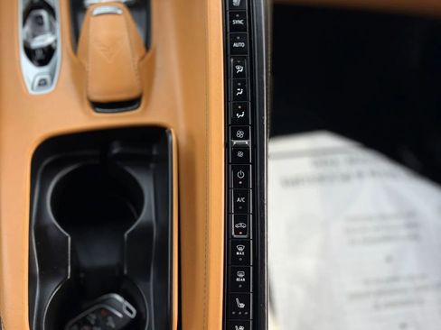Used 2021 Chevrolet Corvette Stingray Premium Conv w/ Z51 Performance Package RWD image 23