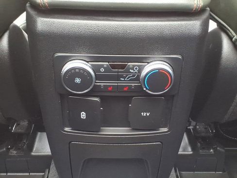 Used 2022 Ford Explorer Timberline image 11