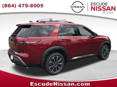 New 2026 Nissan Pathfinder Platinum AWD/4WD image 3