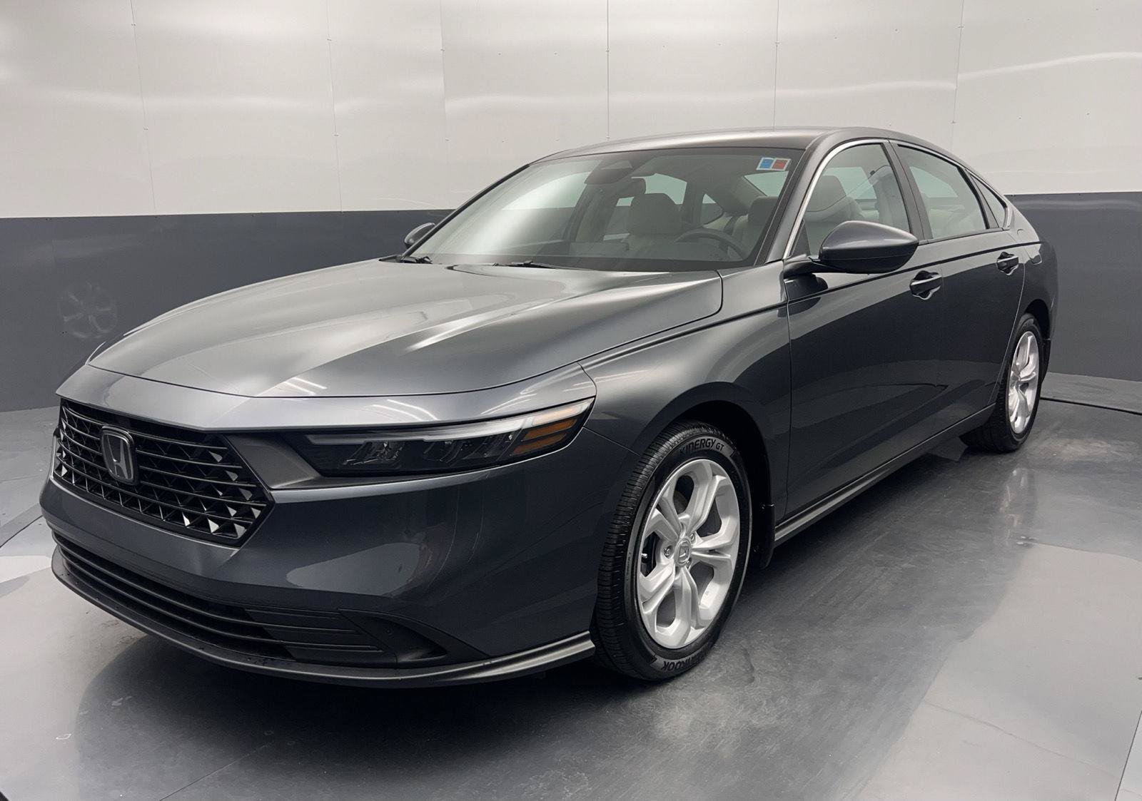 Used 2026 Honda Accord LX image 3