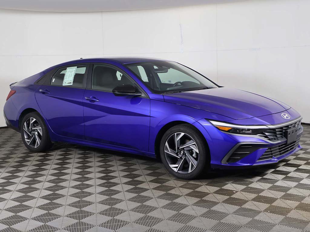 Used 2025 Hyundai Elantra Sport w/ Cargo Package FWD image 45