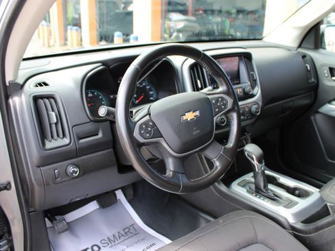 Used 2022 Chevrolet Colorado LT w/ Fleet Safety Package RWD image 13
