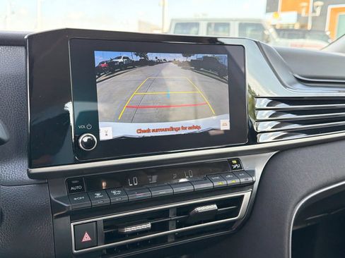 Used 2025 Toyota Camry LE FWD image 21