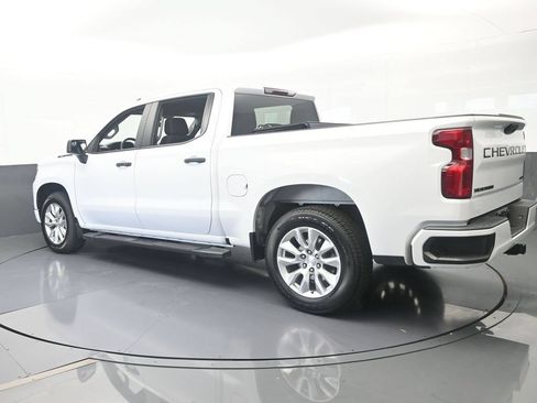 Used 2024 Chevrolet Silverado 1500 Custom RWD image 4