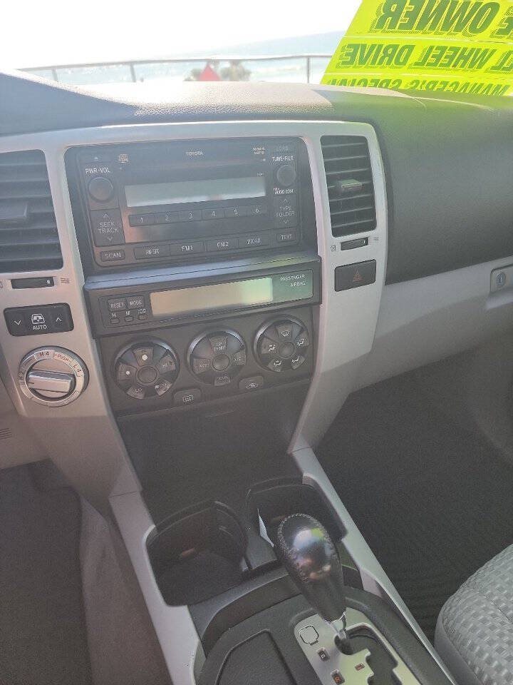 Used 2006 Toyota 4Runner SR5 AWD/4WD image 8