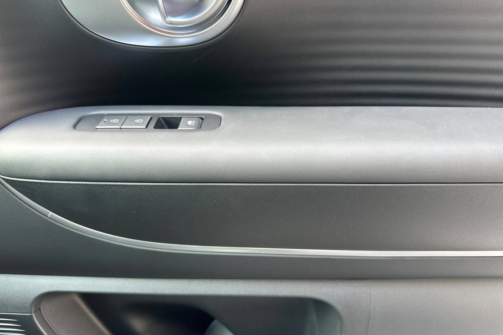 New 2026 Hyundai Ioniq 9 S RWD image 32