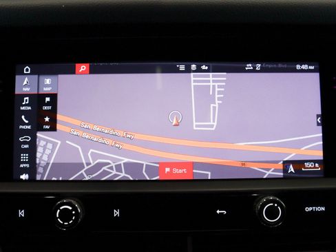 Certified 2022 Porsche Macan image 18