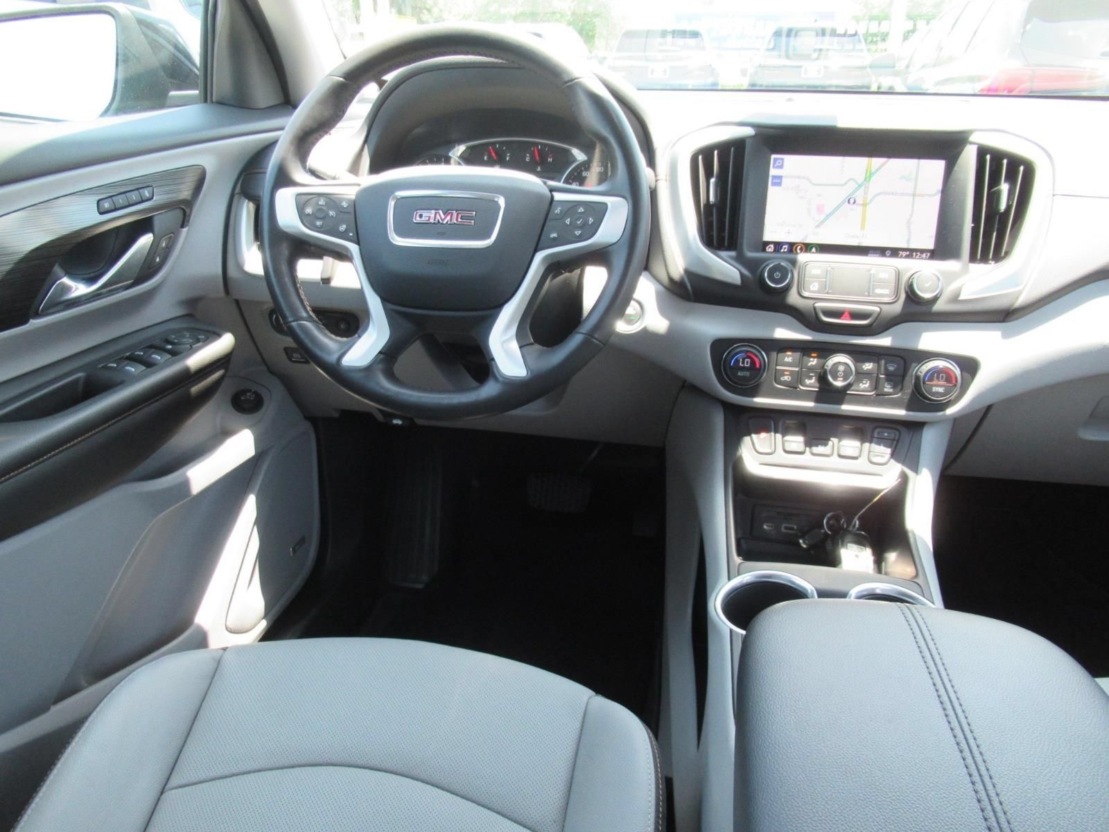 Used 2021 GMC Terrain SLT w/ Infotainment Package II FWD image 13