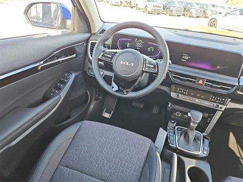 New 2026 Kia Seltos S image 8