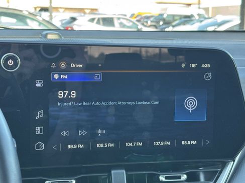 Used 2025 Chevrolet Equinox LT FWD image 20