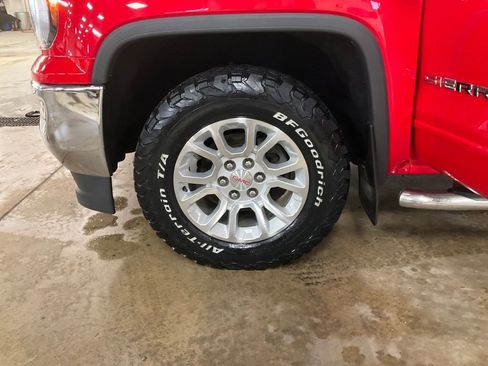 Used 2017 GMC Sierra 1500 SLE w/ SLE Value Package image 26