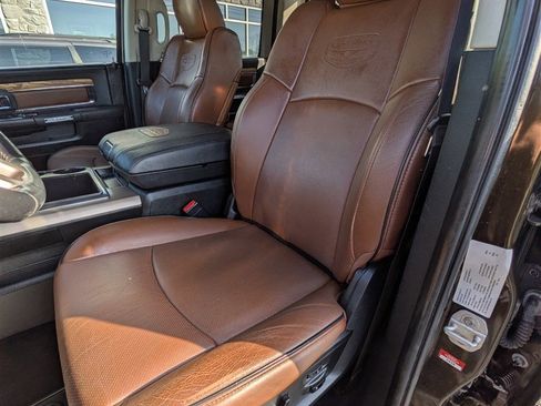 Used 2014 RAM 1500 Laramie Longhorn w/ Convenience Group AWD/4WD image 19
