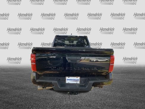 Used 2024 Toyota Tacoma TRD Off-Road AWD/4WD image 9
