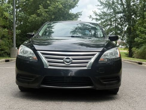 Used 2015 Nissan Sentra SV w/ Style Package FWD image 2