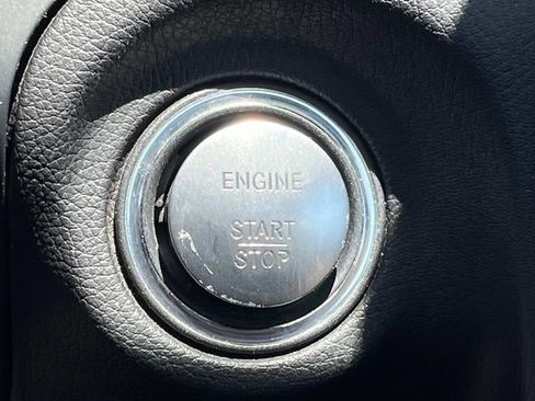 Used 2019 Mercedes-Benz SLC 300 image 22