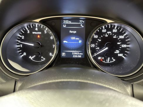 Used 2015 Nissan Rogue SV w/ SV Premium Package image 14