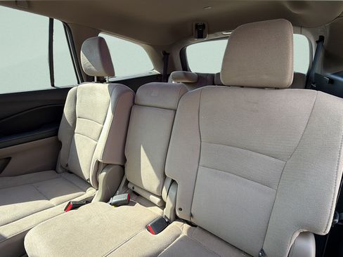 Used 2017 Honda Pilot EX image 22