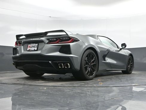 Used 2023 Chevrolet Corvette Stingray Premium Conv w/ Z51 Performance Package image 45