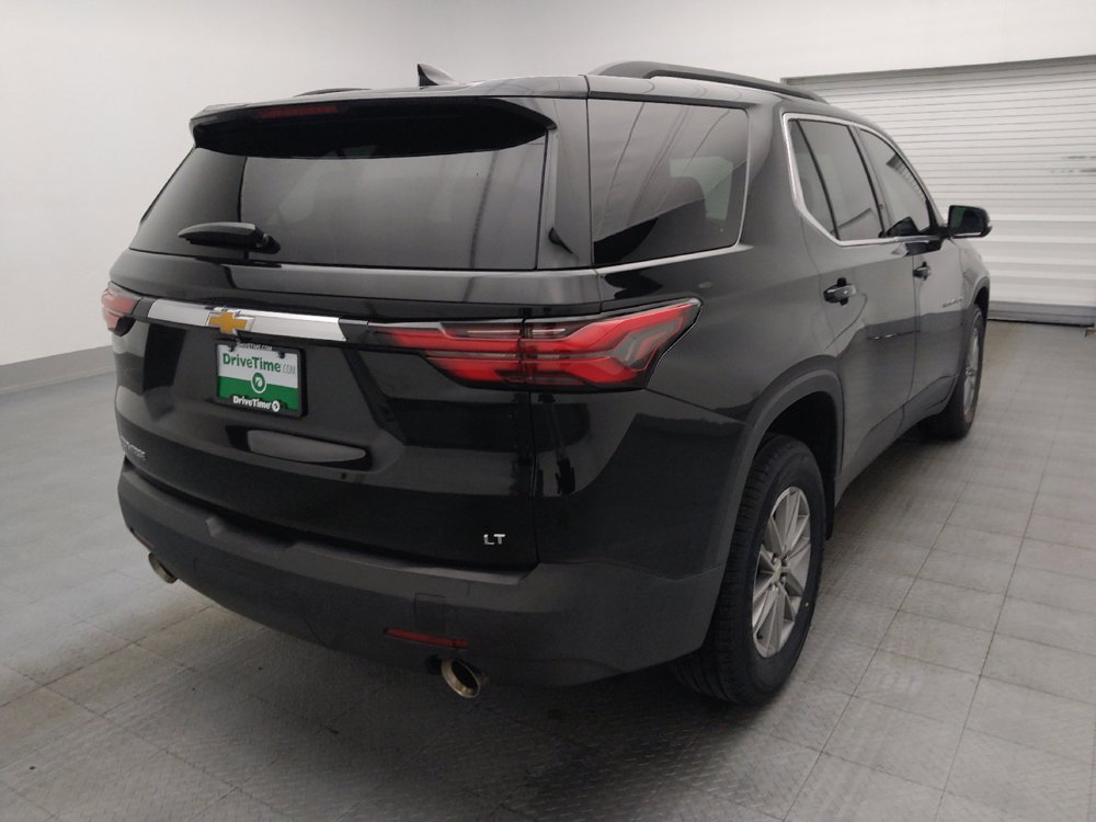 Used 2023 Chevrolet Traverse LT FWD image 9