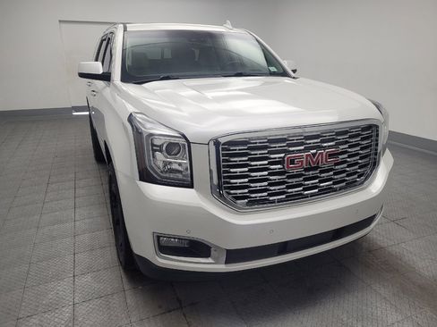Used 2018 GMC Yukon Denali w/ Denali Ultimate Package AWD/4WD image 14