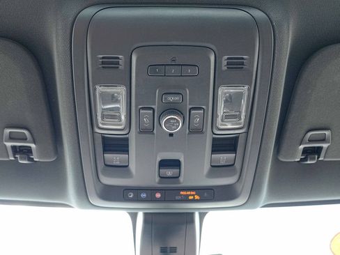Used 2022 Chevrolet Tahoe High Country AWD/4WD image 40
