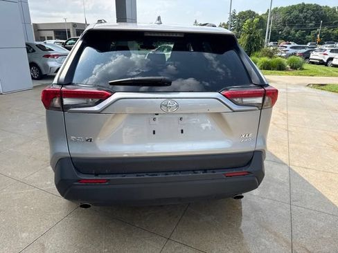 Used 2025 Toyota RAV4 XLE AWD/4WD image 6