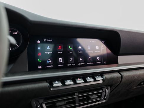 Certified 2022 Porsche 911 Carrera GTS image 18