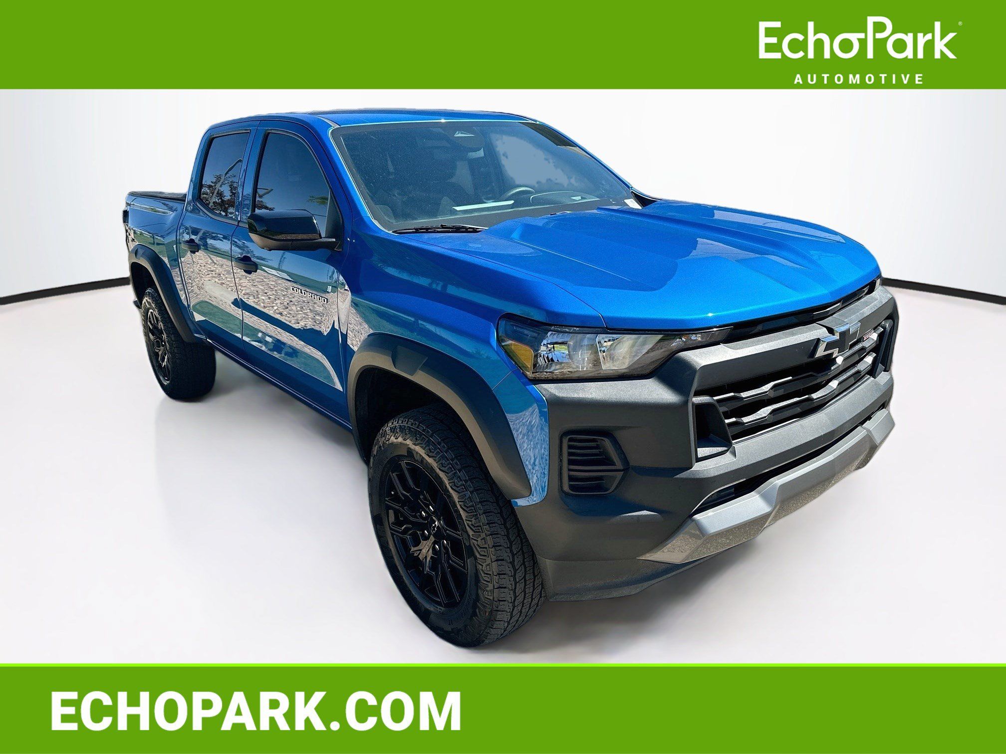 Used 2024 Chevrolet Colorado Trail Boss w/ Technology Package AWD/4WD image 1